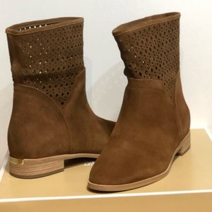 NWT MICHAEL Michael Kors Sunny Booties